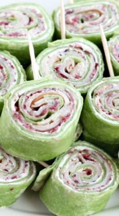 Roadtrip Meals, Traveling Snacks, Arizona Trail, Turkey Pinwheels, Travel Softball, Yummy Appetizers Parties, Pinwheel Sandwiches, Cranberry Turkey, Cranberry Salsa