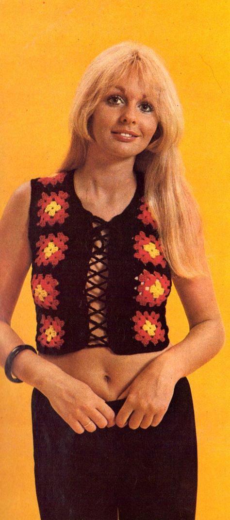 70s Crochet Vest, Afghan Vest, Crochet 70s, 70s Afghan, 70s Fashion Vintage, Retro Crochet, Crochet Top Outfit, Crochet Bottoms, 1970s Women