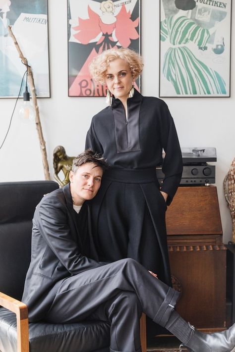 Eclectic Home Living Room, Casey Legler, French Eclectic Decor, Eclectic Style Fashion, Lesbian Decor, Eclectic Decor Inspiration, Artistic Couple, Vintage Eclectic Home, Program Coordinator