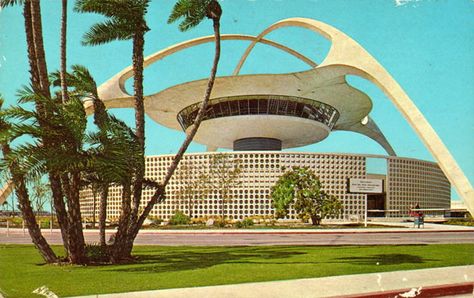 Los Angeles Attractions, Los Angeles Architecture, Googie Architecture, Paul Williams, Station Service, Los Angeles International Airport, Mid Century Architecture, Gta San Andreas, Retro Futuristic