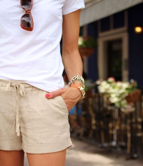 white t-shirt, khaki shorts Linen Shorts Outfit, Shirt Linen, Plain White Tee, Shorts Style, Stitch Fix Stylist, Cooler Look, Shorts Summer, Mini Shorts, Khaki Shorts