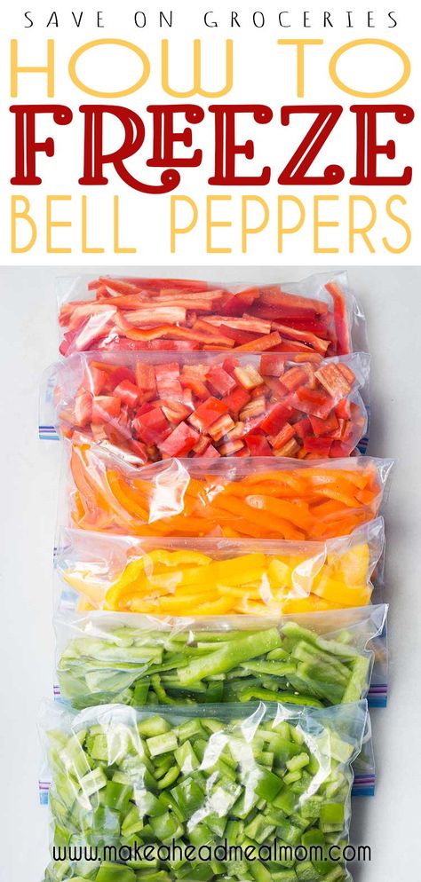 Learn how to save money on groceries by freezing bell peppers!  Super easy, and helps with meal prep as well! #freezer #freezertips #bellpeppers #peppers #freezerfriendly Freeze Bell Peppers, Freezing Food Guide, Freezing Bell Peppers, Freezing Vegetables, Pepper Recipes, Freezable Meals, Bell Pepper Recipes, Low Carb Snack, Green Peppers