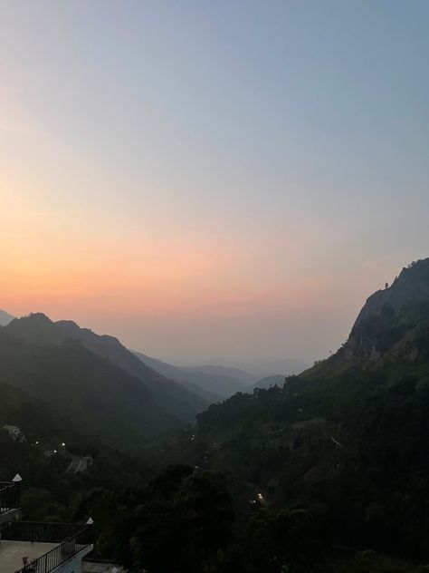 Sunrise in the mountains 🧡 Sunrise In The Mountains, Southern Aesthetic, Ella Sri Lanka, Sunrise Mountain, French Class, Look At The Sky, Holy Grail, Beautiful Scenery, Mountain Range