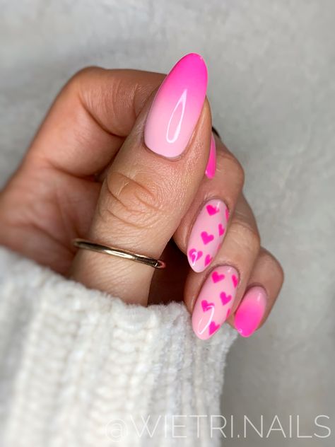 Valentines Day Ombre Nails, Ombré Valentines Nails, Valentine Ombre Nails, Ombre Valentines Day Nails, Spring Nails Acrylic Coffin Long, Valentine's Day Nails Pink, Spring Nail Ideas 2023, Pink Nail Sets, Spring Nails Aesthetic