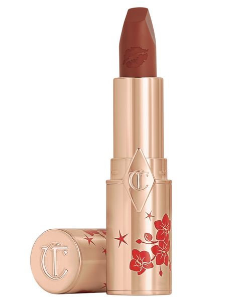 TELL ME MORE Charlotte Tilbury have launched their Lunar New Year collection and it features best-selling products in special limited-edition packaging. Limited Edition Matte Revolution in Blossom Red £29 – BUY NOW Limited Edition Airbrush Flawless Setting Spray  £28 – BUY NOW Limited Edition Charlotte’s Magic Cream £79 – BUY NOW Limited Edition Airbrush Flawless... The post Charlotte Tilbury Lunar New Year 2023 appeared first on Beauty Calendar. Lunar New Year 2023, Charlotte Tilbury Hot Lips, Revolution Lipstick, Charlotte Tilbury Lipstick, Magic Cream, Beauty Calendar, Limited Edition Packaging, Tell Me More, Beauty Advent Calendar