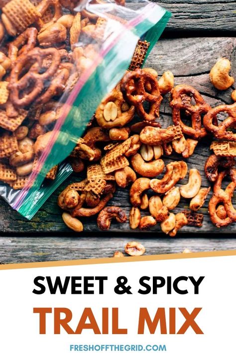 This Sriracha trail mix is a perfect healthy hiking snack! Naturally sweet and spicy with just the right amount of crunch, this homemade snack mix will keep you full of energy. Backpacking Snacks, Backpacking Recipes, Camp Recipes, Backpacking For Beginners, Healthy Trail Mix, Camping Meal, Trail Mix Recipes, Snack Mixes, Camping Snacks