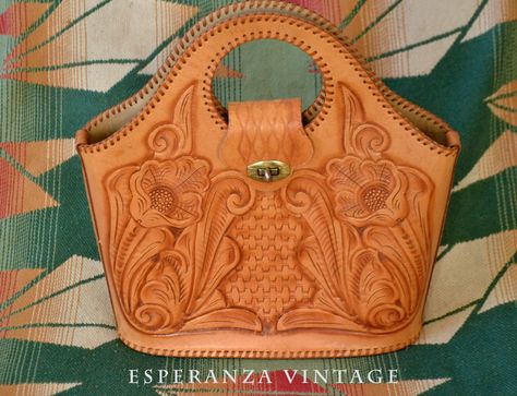 Vintage Mexican Tooled Leather Bag Vintage Tooled Leather Purse, Tooled Leather Handbags, Vintage Hand Tools, Tooled Leather Bag, Tooled Leather Purse, Colorful Handbags, Boho Hippie Chic, Beautiful Handbags, Hand Tooled Leather