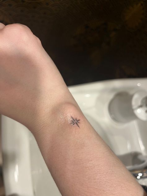 Sparkle Tattoo Wrist, Sparkle Wrist Tattoo, Sparkle Tattoo, Tattoo Wrist, Wrist Tattoo, Wrist Tattoos, Fish Tattoos, Jesus Fish Tattoo, Tatting