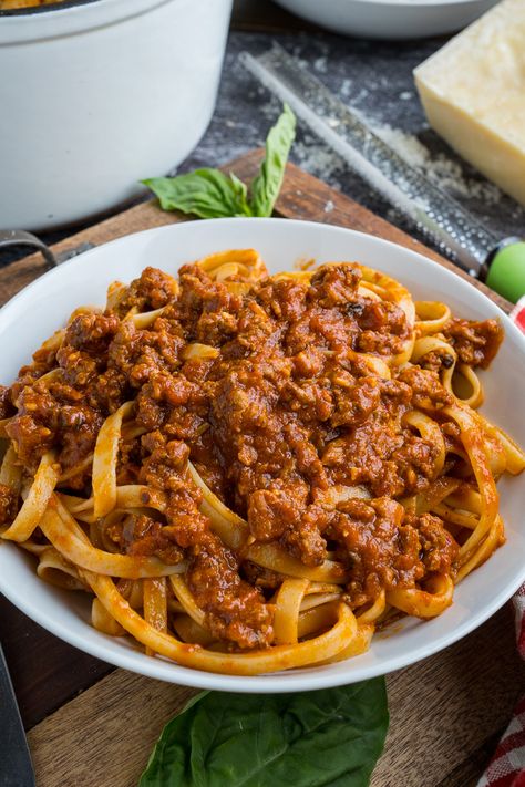 Bolognese Sauce Pasta Recipes Bolognese, Pasta With Sauce, Italian Pastas, Pasta And Sauce, Bolognese Pasta, Pasta Ideas, Pasta Lunch, Italian Lunch, Closet Cooking