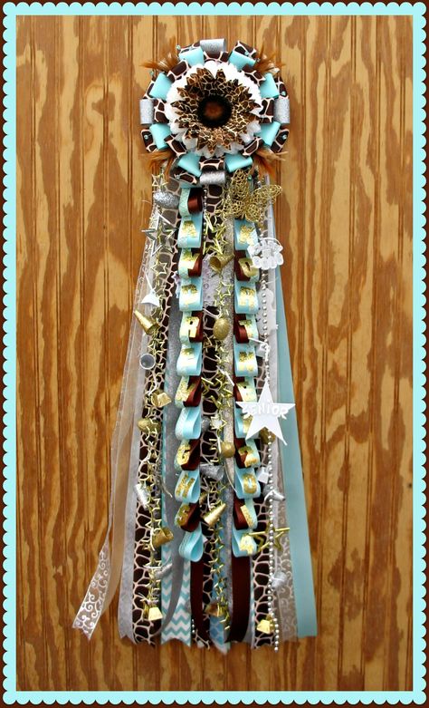 Homecoming Mum Inspiration, Homecoming Ribbons, School Mums, Hoco Mums, Texas Mums, Homecoming Mums Senior, Texas Homecoming Mums, Football Mums, Mum Ideas