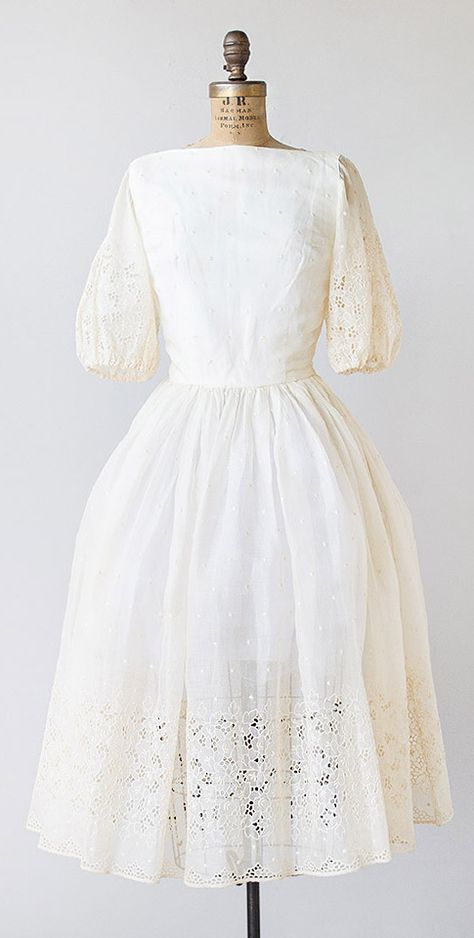 vintage 1950s ecru eyelet organza wedding dress Modcloth Wedding Dress, Unicorn Vintage, Simple White Dress, Wedding Dress Organza, Organza Wedding Dress, Interior Vintage, Organza Wedding, Fur Coat Vintage, Adored Vintage