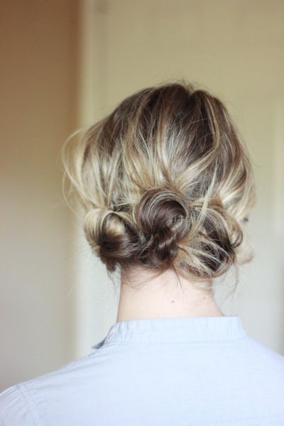 Second Day Hairstyles For Dirty Hair - Style Me Pretty Living Dirty Hair Updo, Summer Updo, Twisted Bun, Weekend Hair, Undone Hair, Short Hair Ponytail, Second Day Hairstyles, Short Hair Bun, How To Curl Short Hair