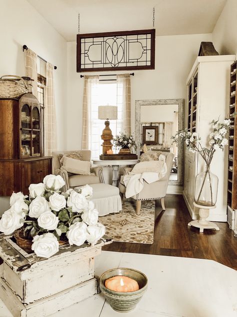 Living Room Ideas Vintage, Room Ideas Vintage, Hanging Stained Glass, Living Room Vintage, Farmhouse Dining Room Table, Leaded Glass Windows, How To Hang, Vintage Living Room, Drew Barrymore