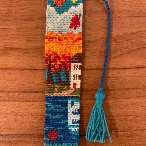 Alpha pattern #134142 | BraceletBook Alpha Bookmark Pattern, Fall Alpha Patterns, Alpha Pattern Bookmark, Alpha Tutorial, Alpha Pattern Keychain, Bracket Patterns, Thread Keychain, Alpha Bracelets, Alpha Bracelet