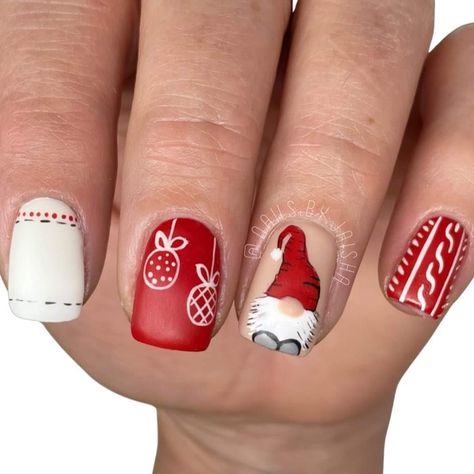 Christmas Nail Trends 2024, Red Gnome Nails, Gnome Valentine Nails, Knomes Nails, Gnome Nails Art, Christmas Gnome Nails, Gnome Nails, Luminary Nails, Nail Art Noel