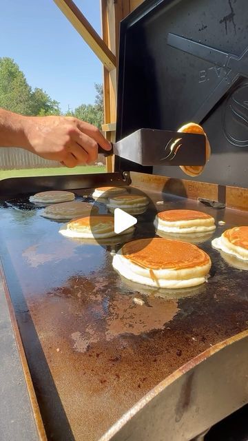 Casey on Instagram: "Pancakes just taste better on a @blackstoneproducts griddle! 

#blackstone #blackstoneproducts #blackstonegriddle #pancakes #pancake #breakfast #reelsinstagram #reels #reel" Blackstone Breakfast Ideas, Griddle Recipes Blackstone, Cooking On A Blackstone Griddle, Blackstone Griddle Recipes, Blackstone Cooking, Pancake Griddle, American Pancakes, Pancake Breakfast, Griddle Recipes