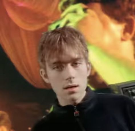 Damon Albarn / 90s / brit pop / 90s brit pop / blur / gorillaz / 90s men / 90s man / hot man / attractive / hot men / cute men / 90s aesthetic / top of the pops / parklife Damon Albarn 90s, Brit Pop, Men 90s, Top Of The Pops, 90s Men, Damon Albarn, Gender Envy, 90s Aesthetic, Gorillaz