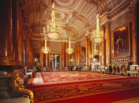 Take a Peek Inside London's Buckingham Palace?See Where the Royals Party and Dine! on | E! Online Mobile Buckingham House, Buckingham Palace London, London Residence, Blue Drawings, Palace Interior, Day Trips From London, Castles Interior, Royal Residence, Interior Pictures