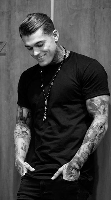 Man With Tattoos, Stephen James Model, James D'arcy, Stephen James, Body Modification, Inked Men, Corte De Cabelo Masculino, Man Crush, Male Models