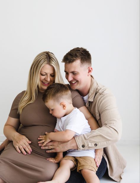 Brother and dad tickling mums bump Megan Foster, Pregnancy Photography, Photoshoot Idea, Maternity Photoshoot, Photo Idea, Pregnancy Shoot, Pregnancy Photoshoot, Pregnancy Photos, Maternity Photography