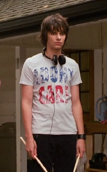 Roderick Heffley, Devon Bostick Rodrick, Rodrick Rules, Rodrick Heffley, Devon Bostick, Diary Of A Wimpy, Diary Of A Wimpy Kid, Wimpy Kid, Emo Guys