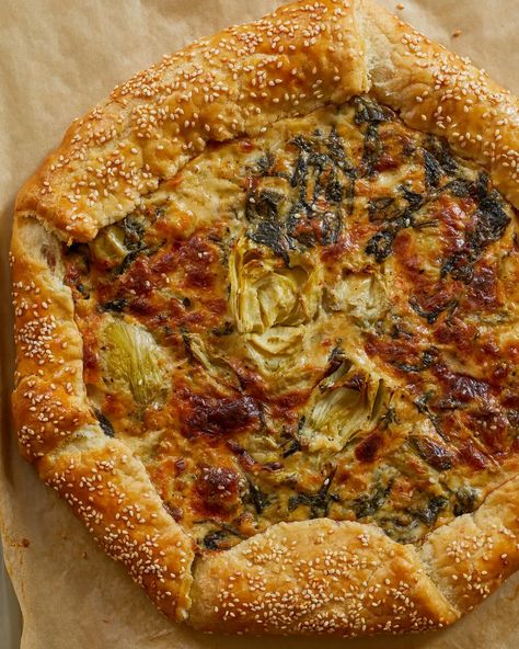 Spinach and Artichoke Dip Galette | easygayoven Caramelized Onion Galette, Onion Galette, Spinach And Artichoke Dip, Canned Artichoke Hearts, Starter Recipes, Spinach Artichoke Dip, Caramelized Onion, Artichoke Dip, Baking Project