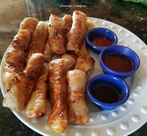 Seafood Lumpia Recipe, Shrimp Lumpia Recipe, Shrimp Lumpia, Filipino Lumpia, Phillipino Food, Indonesian Dishes, Chamorro Recipes, Lumpia Recipe, Filipino Street Food