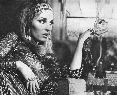 Talitha Getty was regarded as a style icon of the late 1960s. She lived much of her adult life in Britain and in her final years was closely associated with the Moroccan city of Marrakech. This resulted in her iconic style which typified hippie fashion of the time. It more recently became a model for "hippie chic," "boho-chic," and even "Talitha Getty chic." Our weakness for anything that resembles kaftans makes Ms. Getty the "Kaftan Queen" in our opinion! Talitha Getty, 1960s Hippie, Blithe Spirit, Belly Dancing Classes, Gypset Style, Goth Vintage, Ysl Saint Laurent, Make Love, Fortune Teller