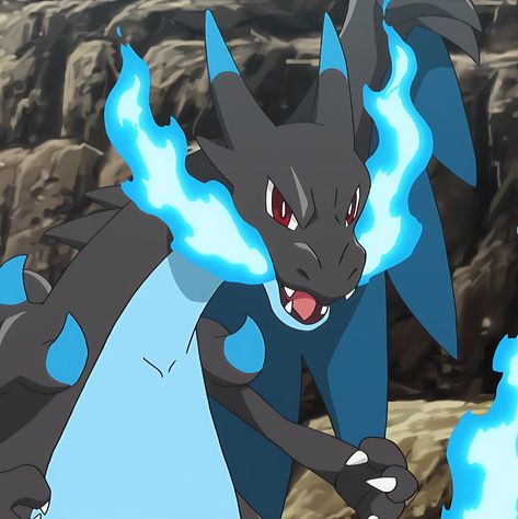 Charizard Profile Picture, Pokémon Charizard, Dragon Pokemon, Pokemon Pfp, Pokémon Icons, Blurry Pics, Mega Charizard, Mystery Dungeon, Icon Images