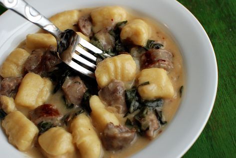 Saison Braised Brats with Gnocchi - The Food in My Beard Brat Sausage, Bratwurst Recipes, Bratwurst Sausage, Making Gnocchi, Cooking Pizza, Weekend Cooking, Work Meals, Gnocchi Recipes, Just Eat It