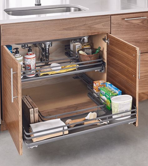 under sink pull out kitchen storage Organiser Cucina, Kitchen Diy Ideas, Pull Out Drawer, Kabinet Dapur, Rev A Shelf, Diy Kitchen Storage, Kitchen Cabinet Storage, Kitchen Furniture Design, Kitchen Room Design