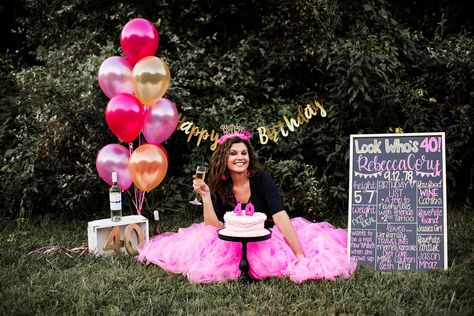 40th birthday photo shoot, 40th birthday cake smash 40th Birthday Photo Shoot, Birthday Cake Photography, 40th Birthday Themes, Fashion Birthday Party, 40th Birthday Cake, 40th Birthday Party Decorations, Birthday Photo Shoot, 40th Birthday Funny, Birthday Pics