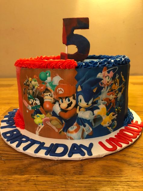 Sonic And Mario Party Ideas, Super Mario And Sonic Cake, Sonic And Mario Birthday Cake, Mario Vs Sonic Birthday Cake, Sonic Vs Mario Cake, Mario Sonic Cake, Sonic Mario Birthday Party, Sonic Vs Mario Birthday Party, Sonic Buttercream Cake