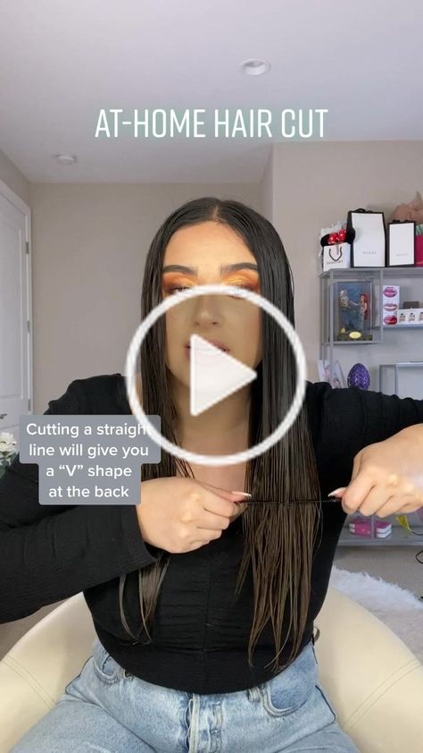 Diy Trim Long Hair, Long Layered Hair Diy, Trim My Hair At Home, How To Get Layers In Hair, Diy Hair Trim Long Hair, Hair Cuts At Home Tutorials, At Home Hair Trim, Long Hair To Medium Haircut, How To Trim Your Hair