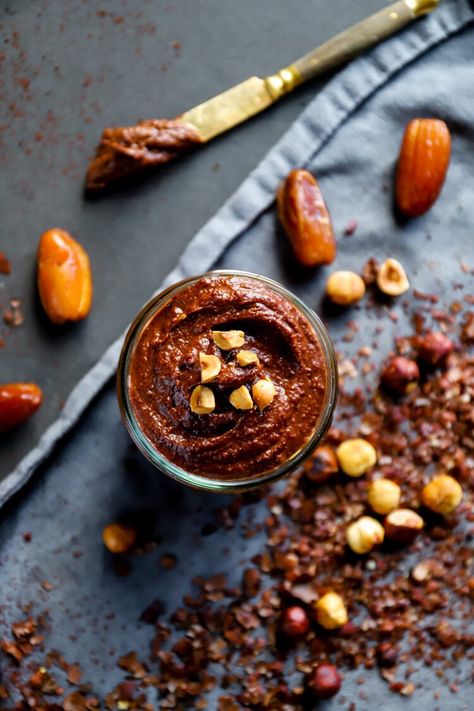 Hazelnut Chocolate, Hazelnut Butter, Chocolate Hazelnut Spread, Chocolate Spread, How To Roast Hazelnuts, Chocolate Delight, Spread Recipes, Hazelnut Spread, Specialty Cakes