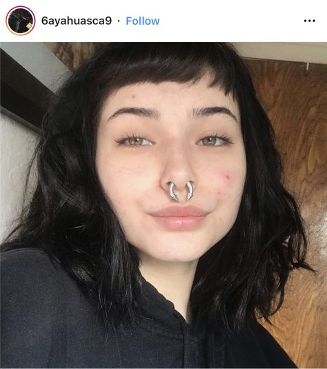 8 Gauge Septum, Chunky Piercings, Large Septum Piercing, Stretched Septum 10g, Big Septum Piercing, 8g Septum, Septum Woman, Septum Stretching, Mod Makeup