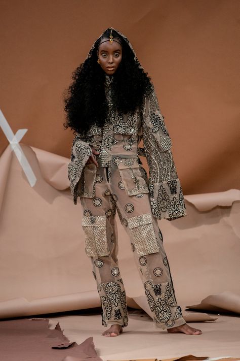 Copenhagen Fashion Week: Selam Fessahaye A/W 2020 - Essence Afro Futuristic Fashion, Afrocentric Photoshoot, Afro Centric Fashion, Fashion Designer Photoshoot, Braided Up Hairstyles, Selam Fessahaye, Alrighty Aphrodite, Afrofuturism Fashion, Arena Concert