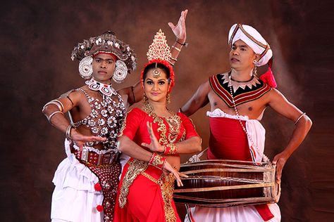 sri Lanka classical dancing Kandyan Dancers Sri Lanka, Modern Dancing, Skin Images, Winter Trip, People Figures, Dance Academy, Amazing Nature Photography, Indian Dance, Professional Dancers