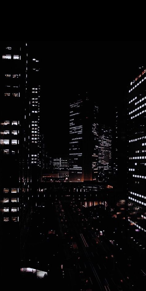 Dark City Background Aesthetic, Aesthetic City Lights Wallpaper, Nyc Midnight Aesthetic, Iphone Homescreen Aesthetic Dark, Nyc Wallpaper Iphone Night City Lights, Night View Wallpaper City Lights, Night Building Wallpaper, Black Building Aesthetic, City Core Wallpaper