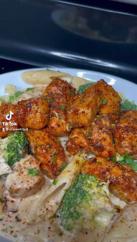 Stuffed Salmon Pasta, Salmon Shrimp And Broccoli, Salmon And Broccoli Recipes, Shrimp And Salmon Pasta, Salmon And Pasta Recipes, Salmon Broccoli Pasta, Salmon And Shrimp Pasta, Shrimp And Broccoli Pasta, Salmon Alfredo Pasta