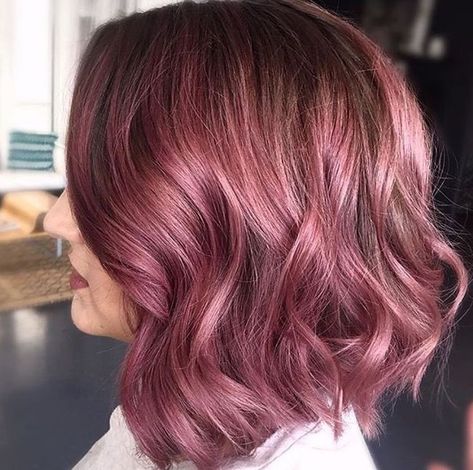 Brown To Pink Balayage, Pink Balayage Hair, Dusty Rose Hair, Dusty Pink Hair, Rose Gold Hair Brunette, Balayage Styles, Dark Pink Hair, Pink Balayage, Balayage Hair Ideas