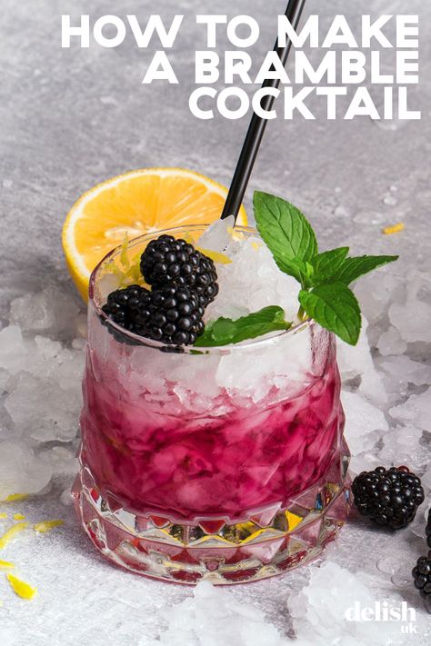 Blackberry Smash, Bramble Cocktail, Blackberry Bramble, Aperol Spritz Recipe, Classic Gin Cocktails, Craft Cocktail Recipe, Gin Lemon, Gin Cocktail Recipes, Gin Cocktail