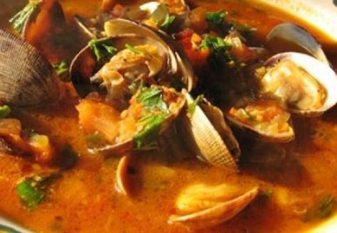 Italian Clam Soup - Zuppa di Vongole Recipe - The Recipe Website Silken Tofu Soup, Asian At Home, Clam Soup, Turkey Meatballs Healthy, Tofu Soup, Italian Recipes Traditional, Silken Tofu, Clam Recipes, Food Website