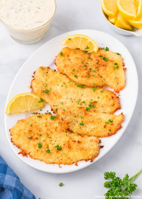 This crispy Baked Flounder recipe is made on a sheet pan in the oven for quick dinner preparation and easy cleanup too. #flounderrecipes #easybakedflounder #seafoodrecipes #southernstylerecipes #easydinnerideas #30minutemeals #tartersauce #fishrecipes Breaded Flounder, Flounder Recipes Baked, Oven Roasted Potatoes Easy, Fried Flounder, Flounder Fillet, Seafood Ideas, Tartar Sauce Recipe, Flounder Recipes, Fish Dinners