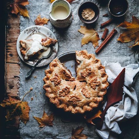 Linda Lomelino (@linda_lomelino) • Instagram photos and videos Apple Pie Photography, Double Pie Crust Recipe, Pie Photography, Call Me Cupcake, Chocolate Fudge Frosting, Best Pie, Flaky Salt, Gingerbread Cake, Pie Crust Recipes