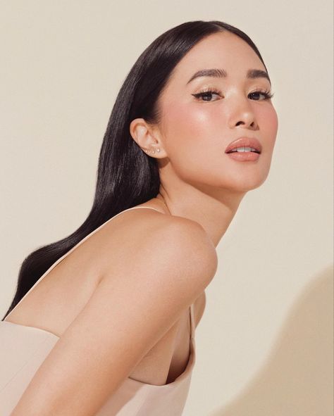 Heart Evangelista Make Up, Wedding Hair And Makeup Asian, Filipina Bridal Makeup, Filipino Bridal Makeup, Asian Soft Glam, Fresh Makeup Look Asian Natural, Fresh Makeup Look Asian, Asian Soft Glam Makeup, Soft Glam Makeup Asian