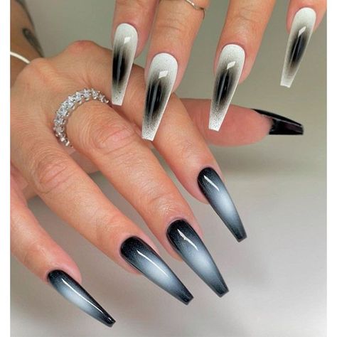 Black And White Nail Designs, Airbrush Nails, Pointed Nails, White Nail Designs, Trendy Nail Design, Halloween Nail, Manicure Y Pedicure, Dope Nails, Long Acrylic Nails