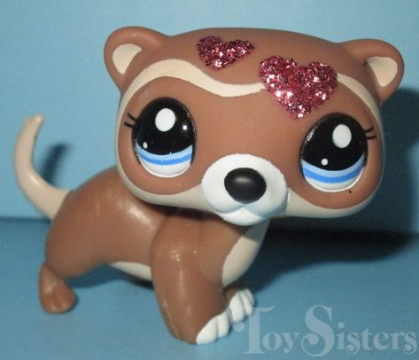 Lps Ferret, Tortoise Food, Lps Popular, Lps Toys, Lps Pets, Little Pet Shop Toys, Lps Littlest Pet Shop, Doll Display, Anime Monochrome