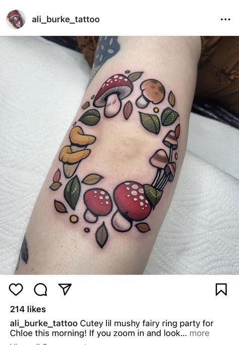 Moral Mushroom Tattoo, Fox Mushroom Tattoo, Trad Mushrooms Tattoo, Snail Flower Tattoo, Mushroom Circle Tattoo, Cute Mushroom Tattoos, Traditional Mushroom Tattoo, Toadstool Tattoo, Crone Tattoo