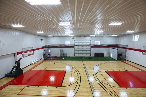 Indoor Sports Complex Design, Bball Court, Barn Gym, Indoor Sports Court, Home Basketball Court, Equestrian Building, Batting Cage, Sports Academy, Basketball Room